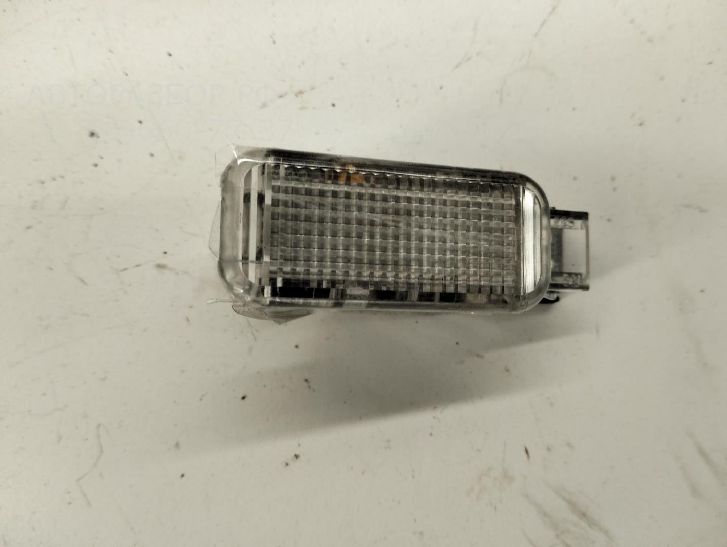 Плафон салонный