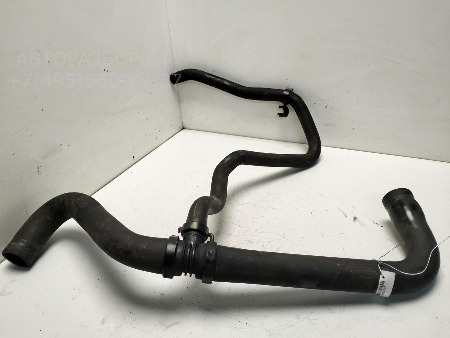 Патрубок радиатора