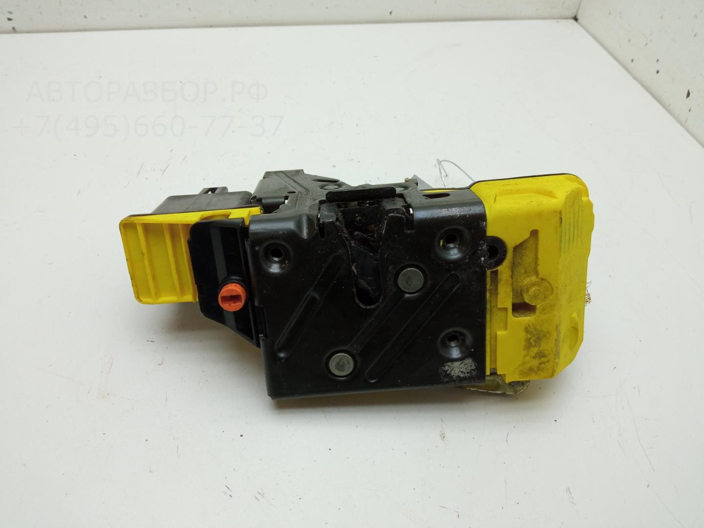 Замок двери задней правой