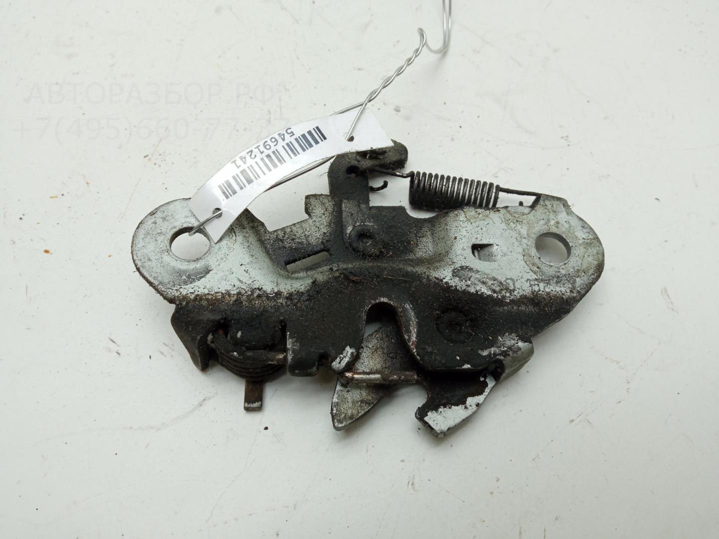 Замок капота