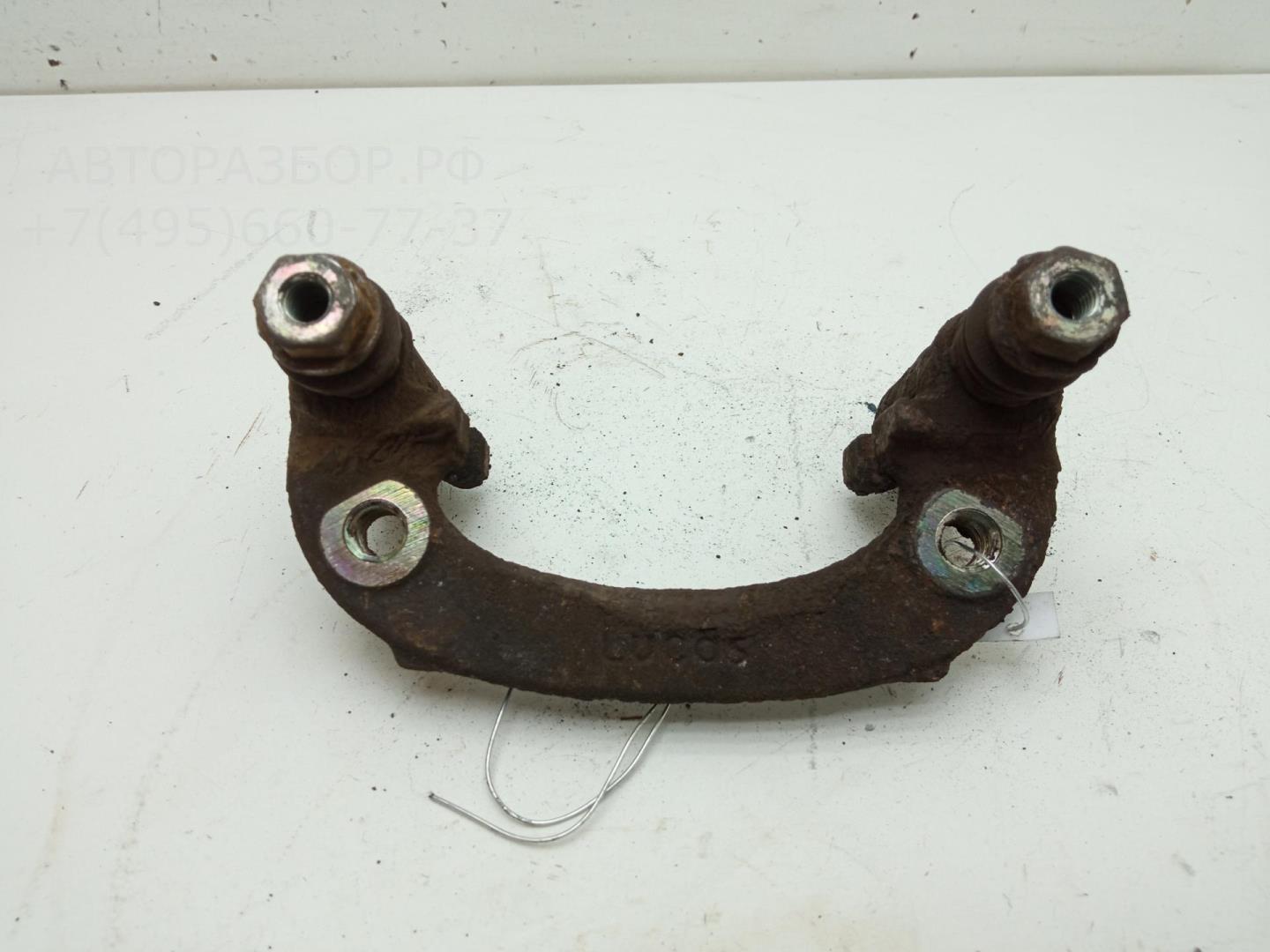 Скоба суппорта заднего