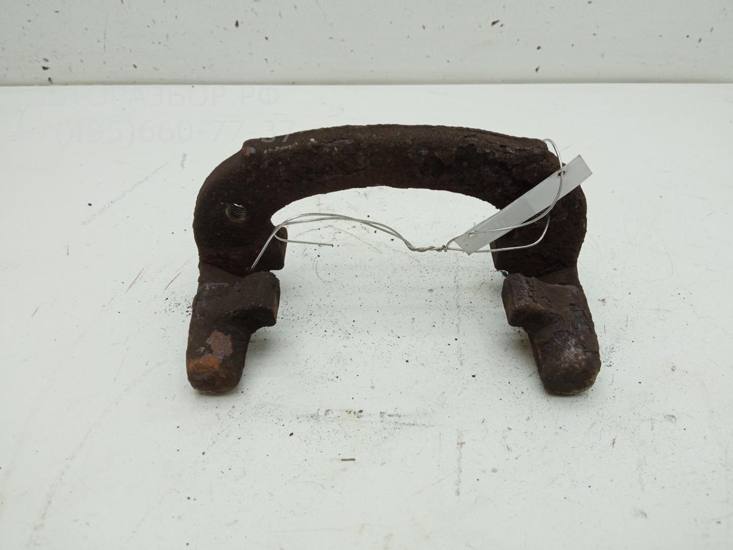 Скоба суппорта заднего