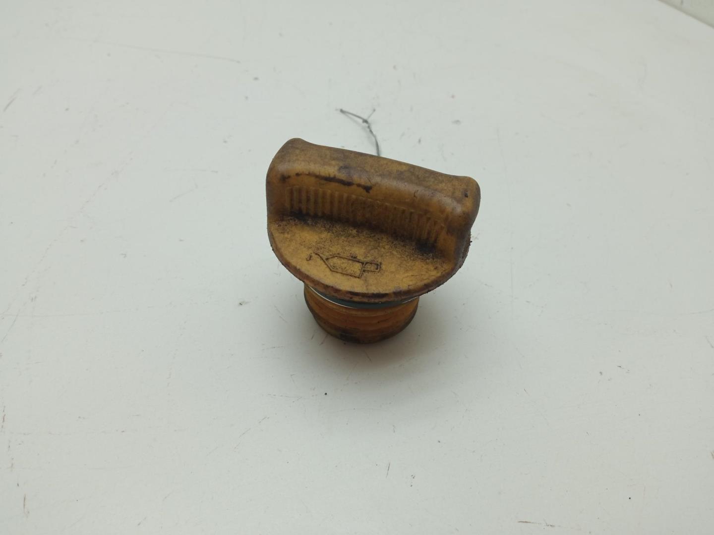 Крышка маслозаливной горловины