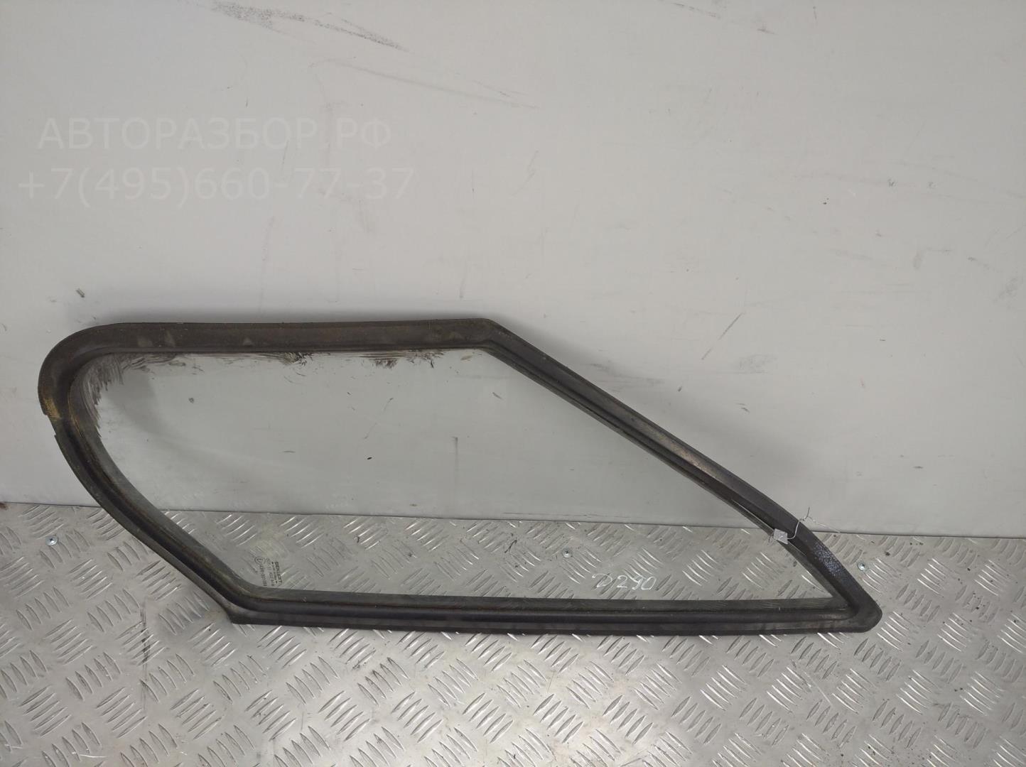 Стекло двери передней левой (форточка)