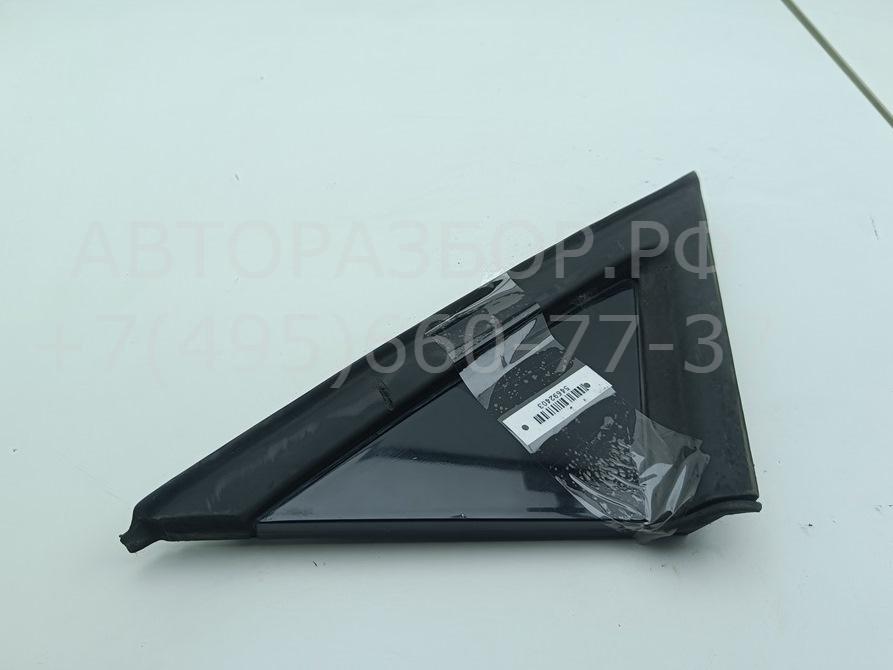 Накладка переднего крыла правого