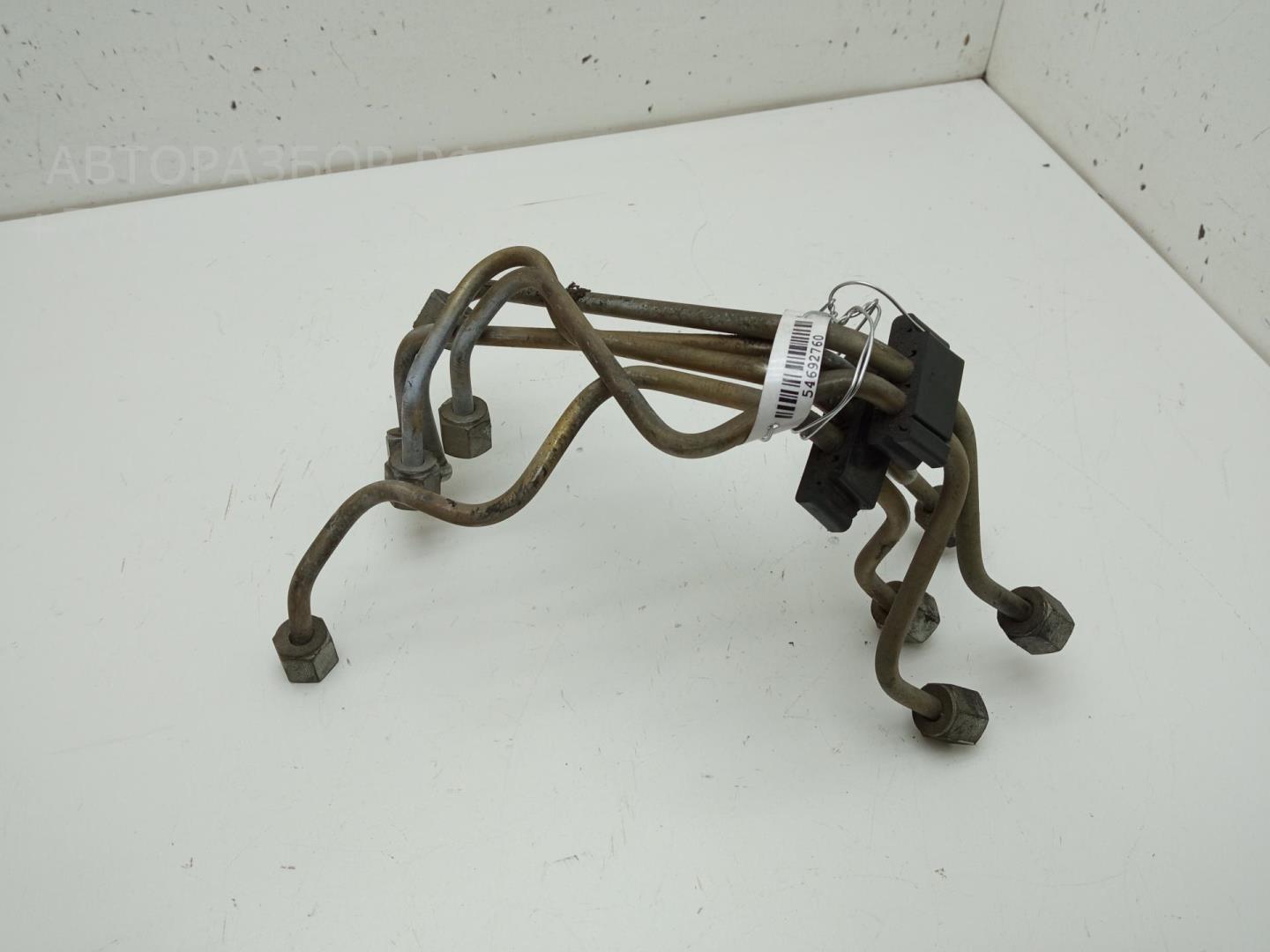 Трубка топливная