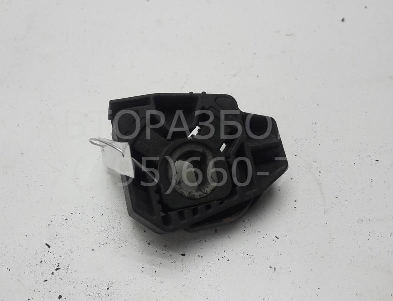 Кронштейн радиатора