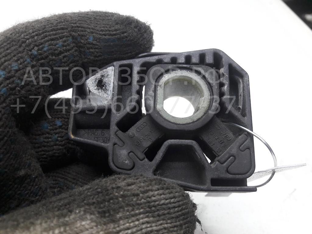 Кронштейн радиатора