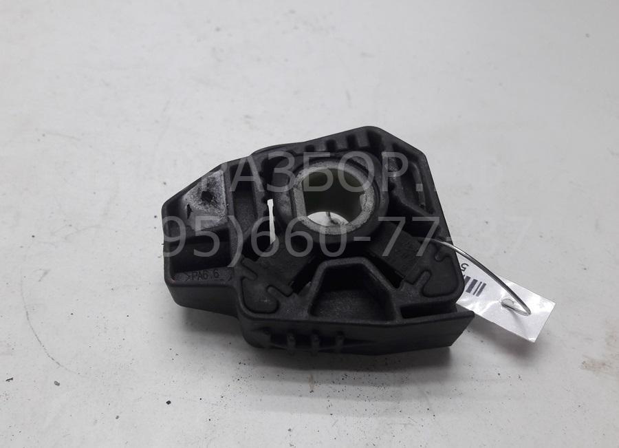 Кронштейн радиатора