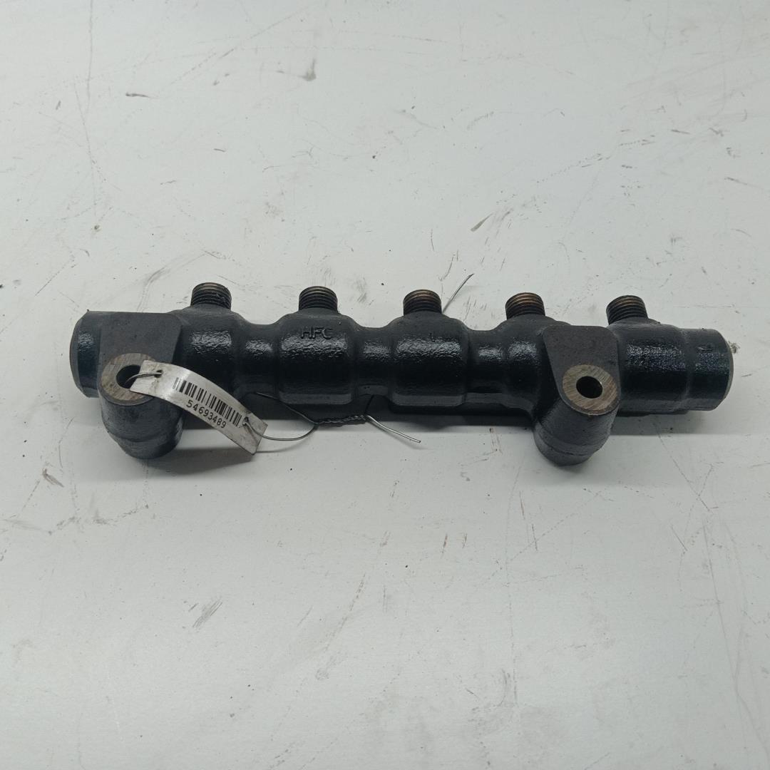 Рейка топливная (рампа)