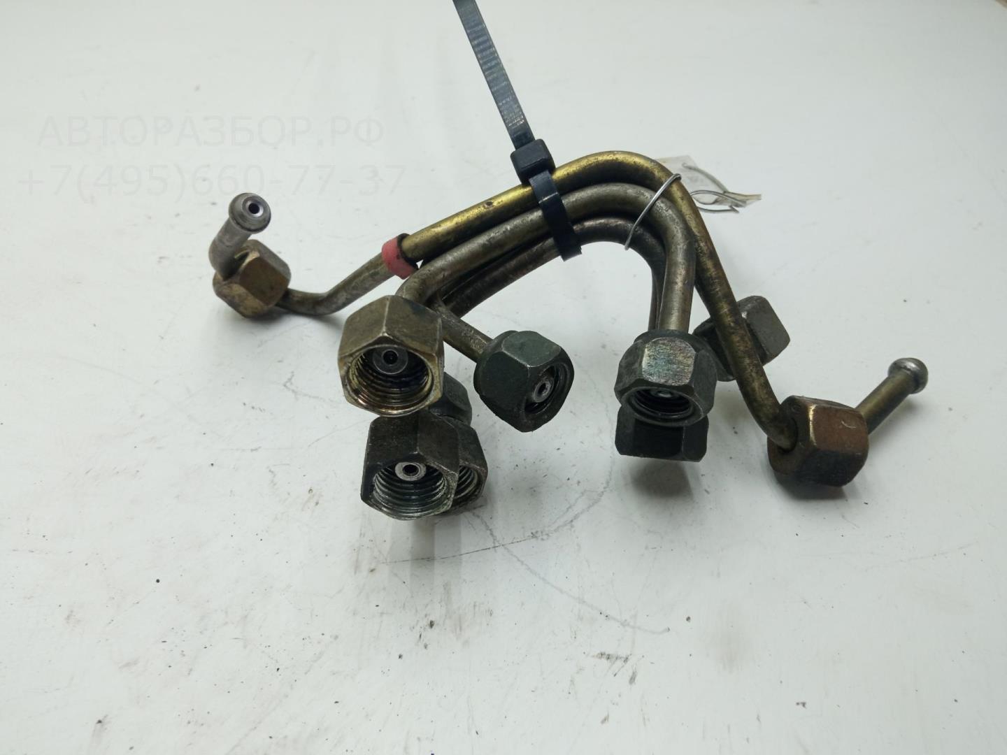 Трубка топливная