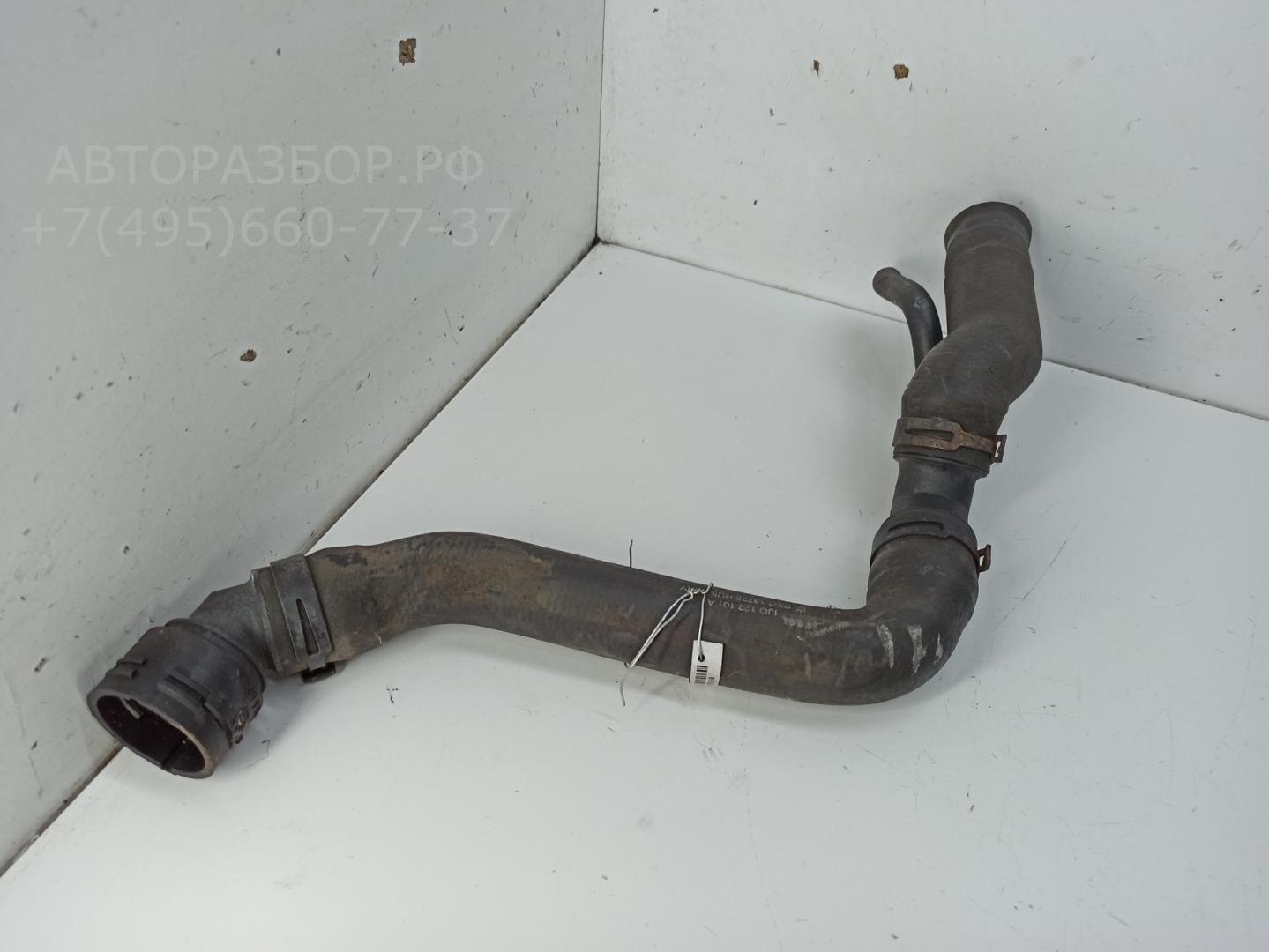 Патрубок радиатора