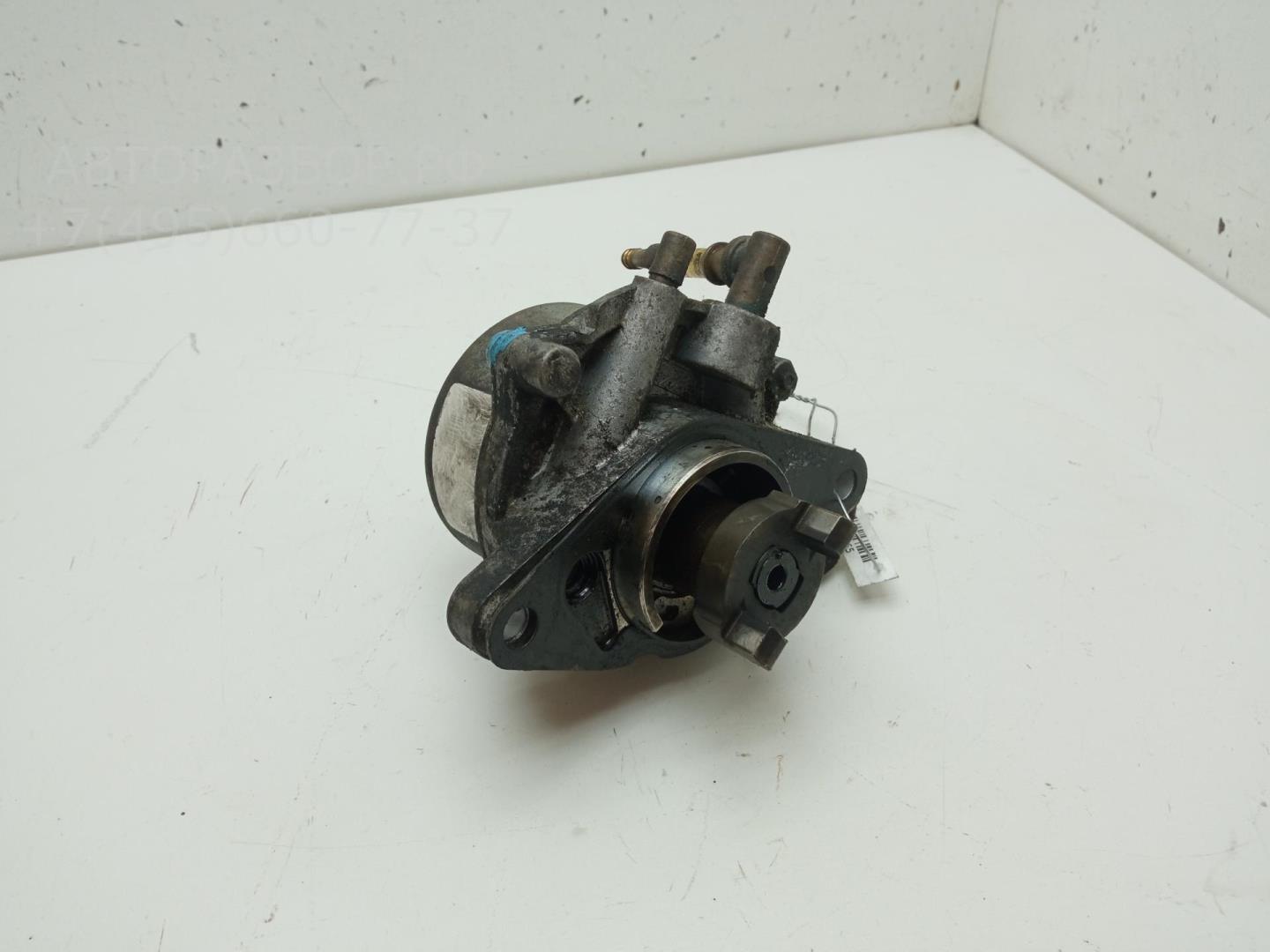 Насос вакуумный