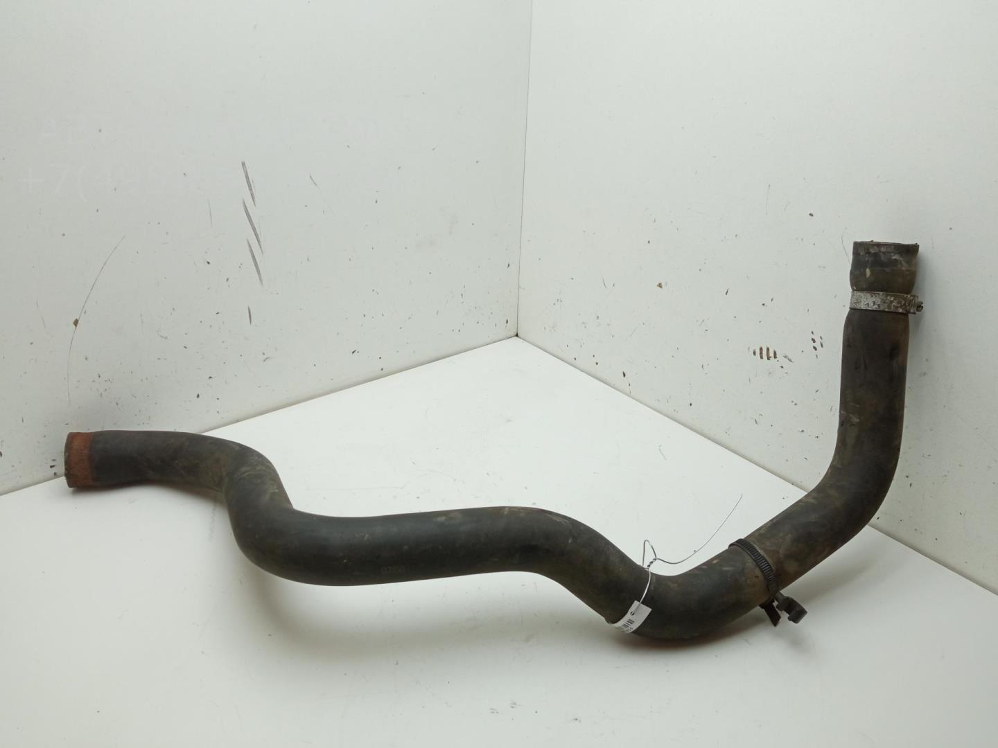 Патрубок радиатора