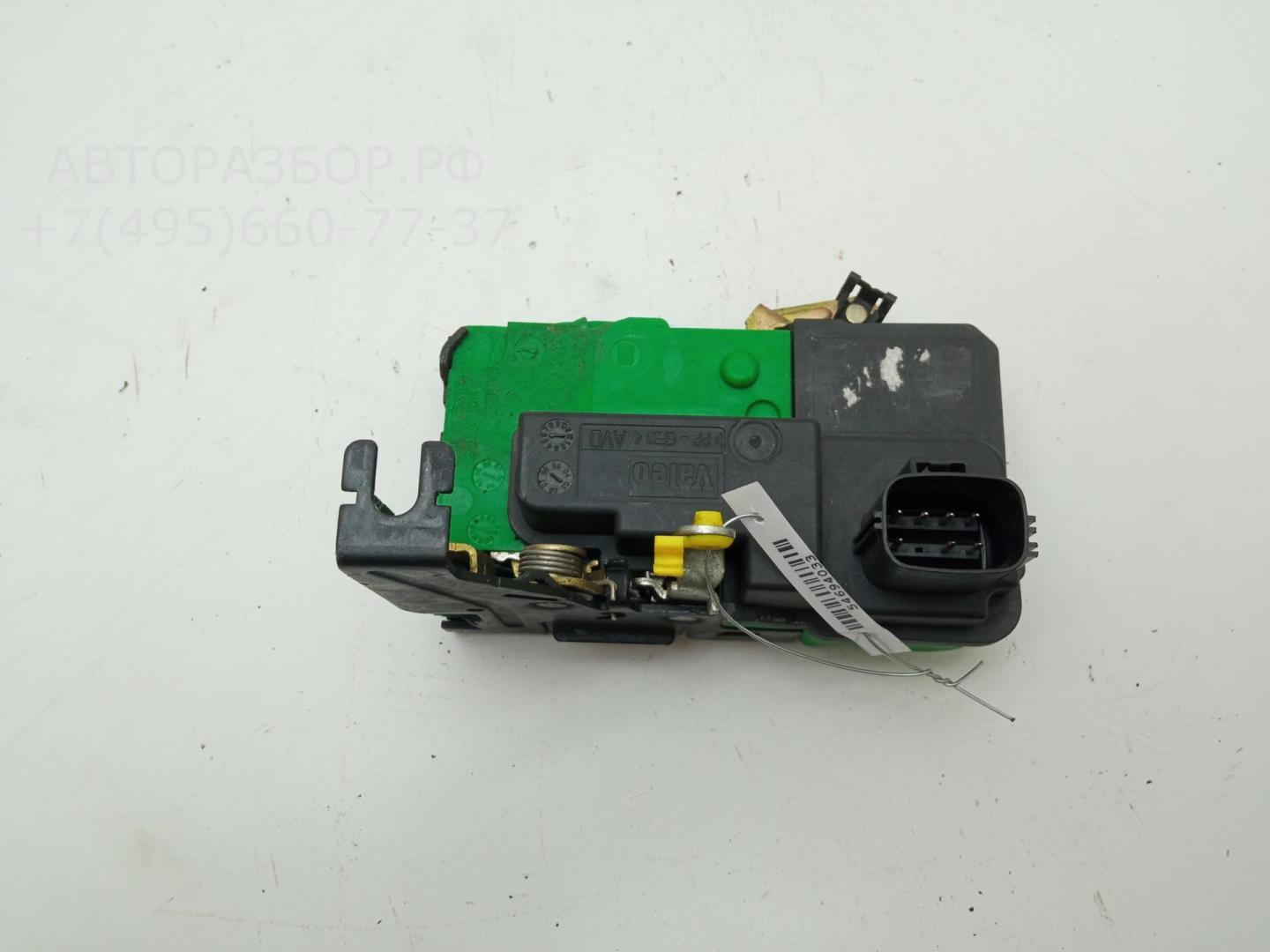 Замок двери передней правой