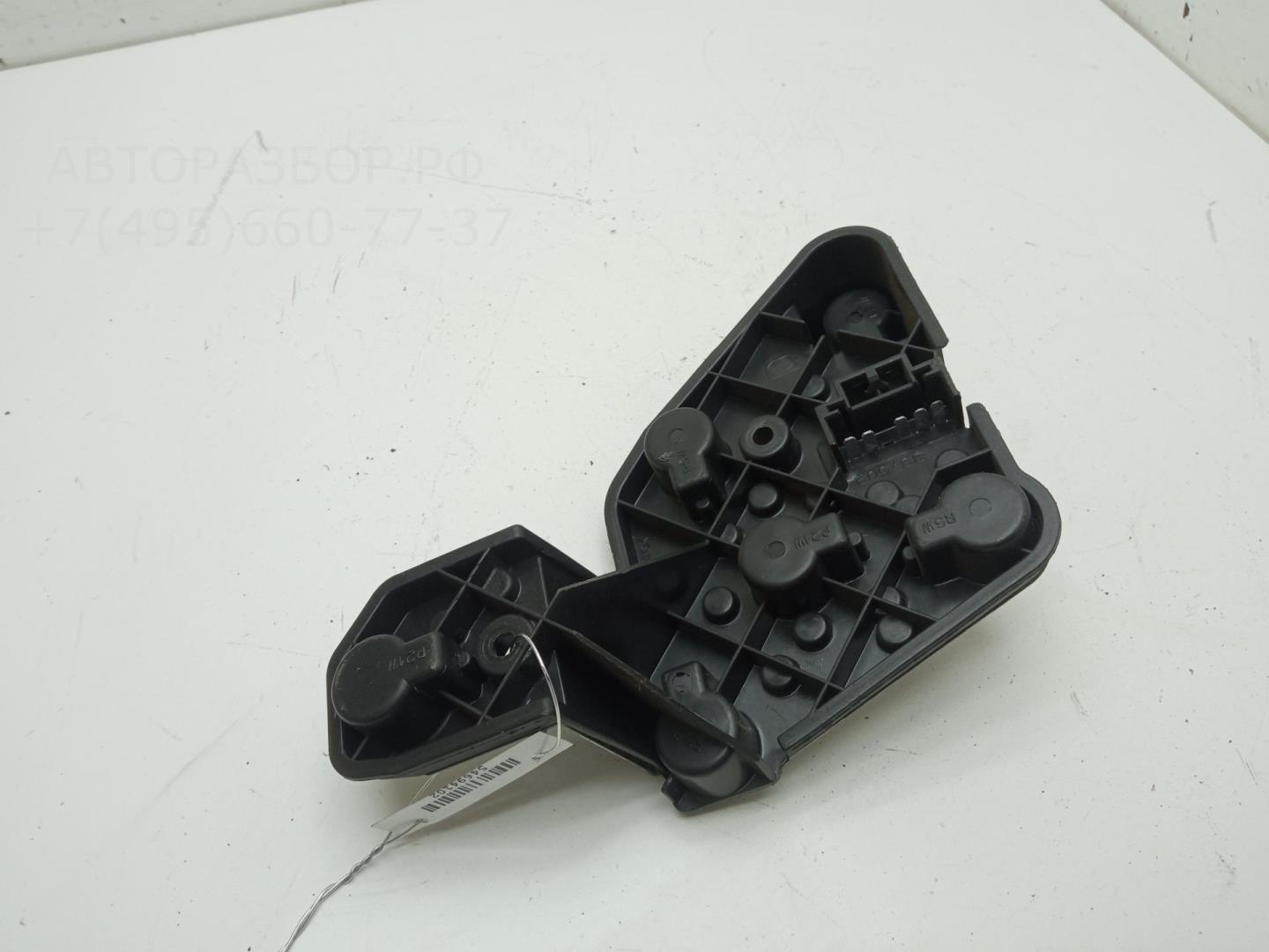 Плата заднего фонаря правого