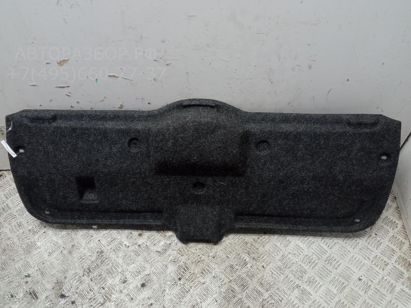 Обшивка крышки багажника