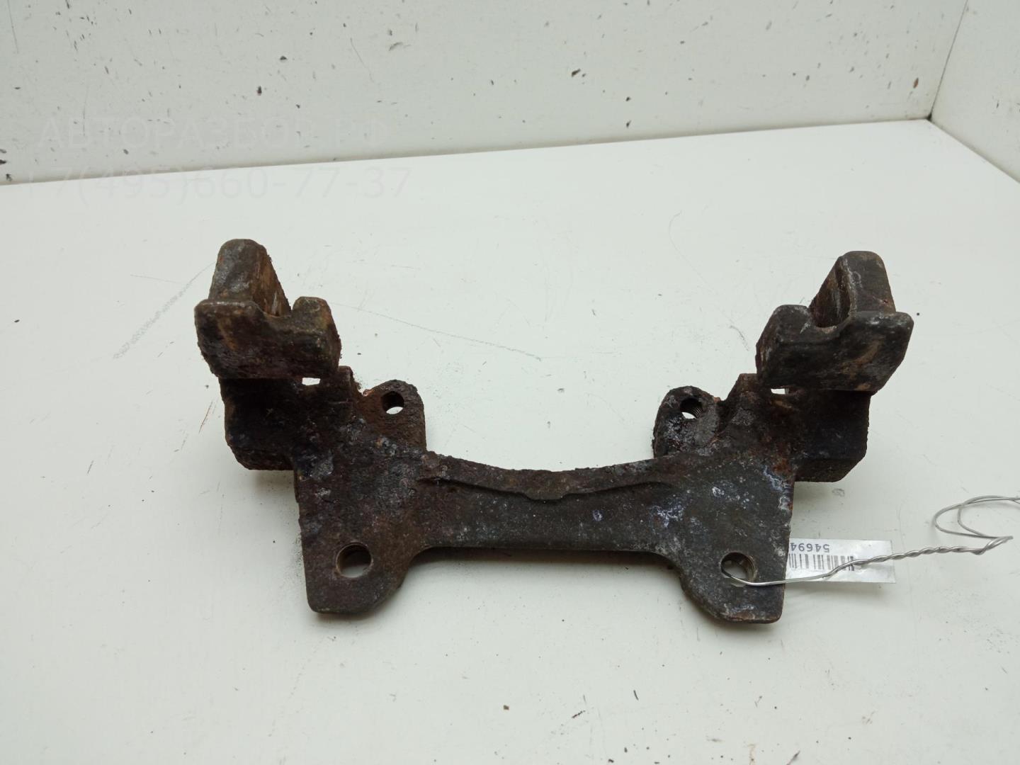 Скоба суппорта переднего