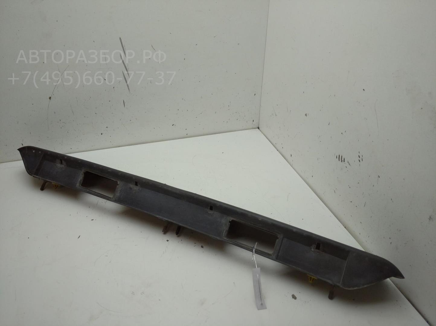 Накладка крышки багажника