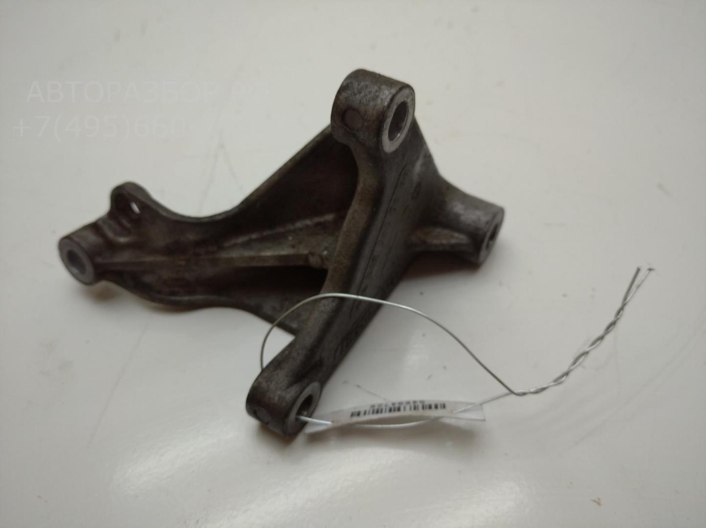 Кронштейн (сопут. товар)