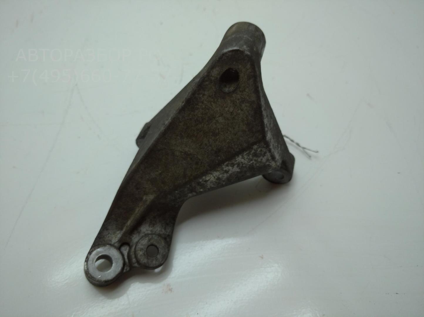 Кронштейн (сопут. товар)