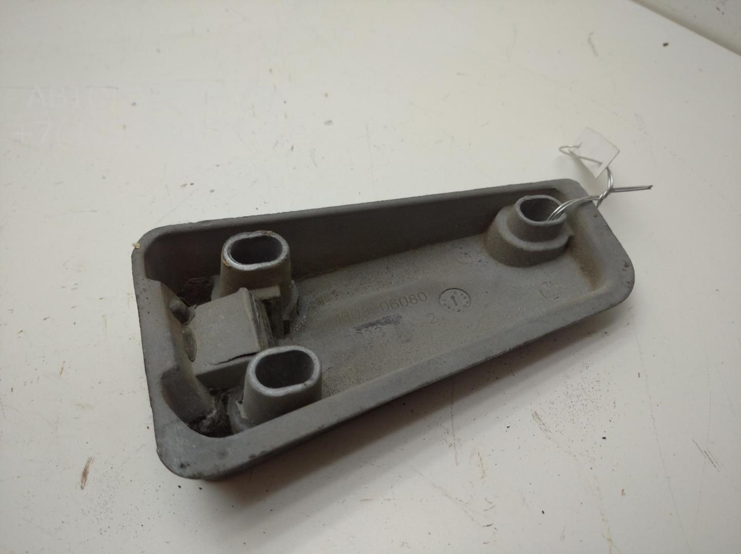 Ответная часть замка двери