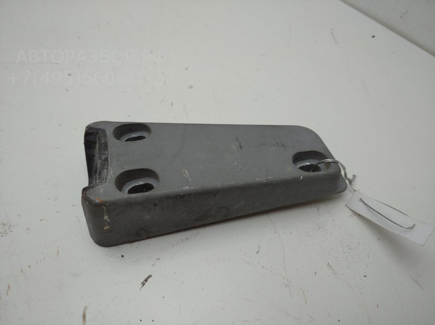 Ответная часть замка двери