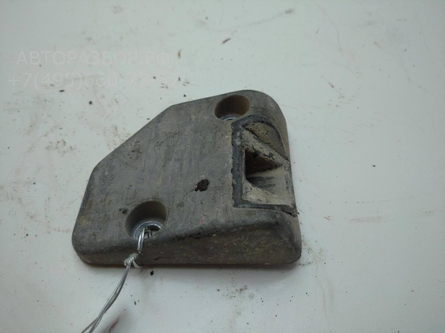 Ответная часть замка двери