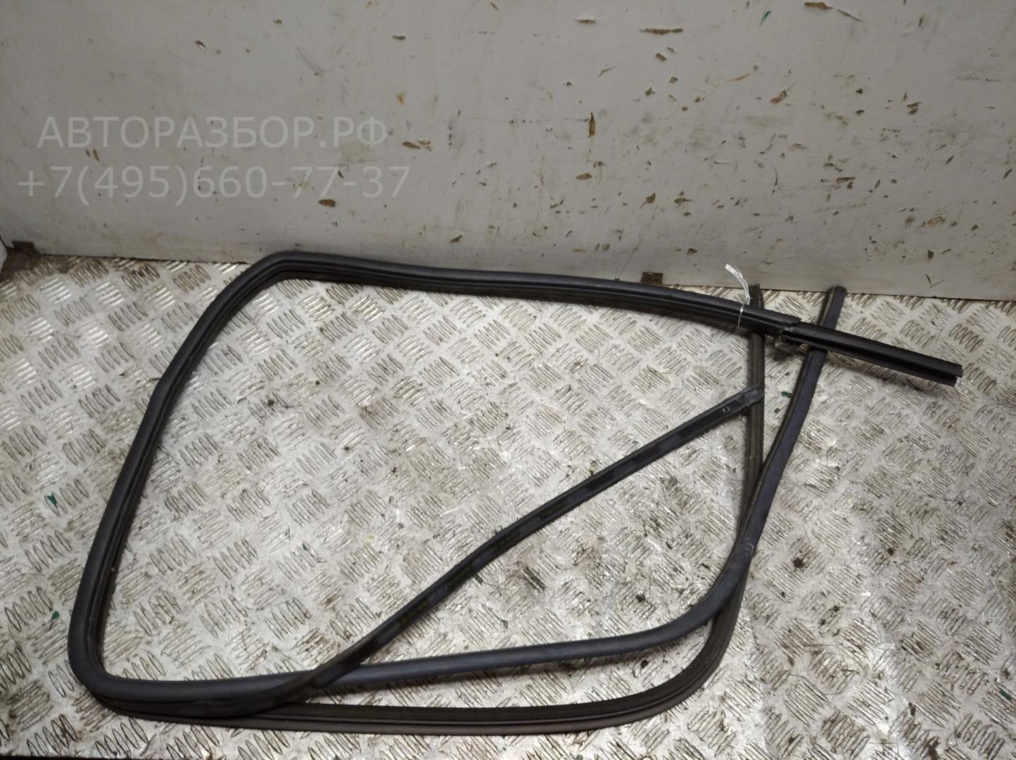 Уплотнитель двери