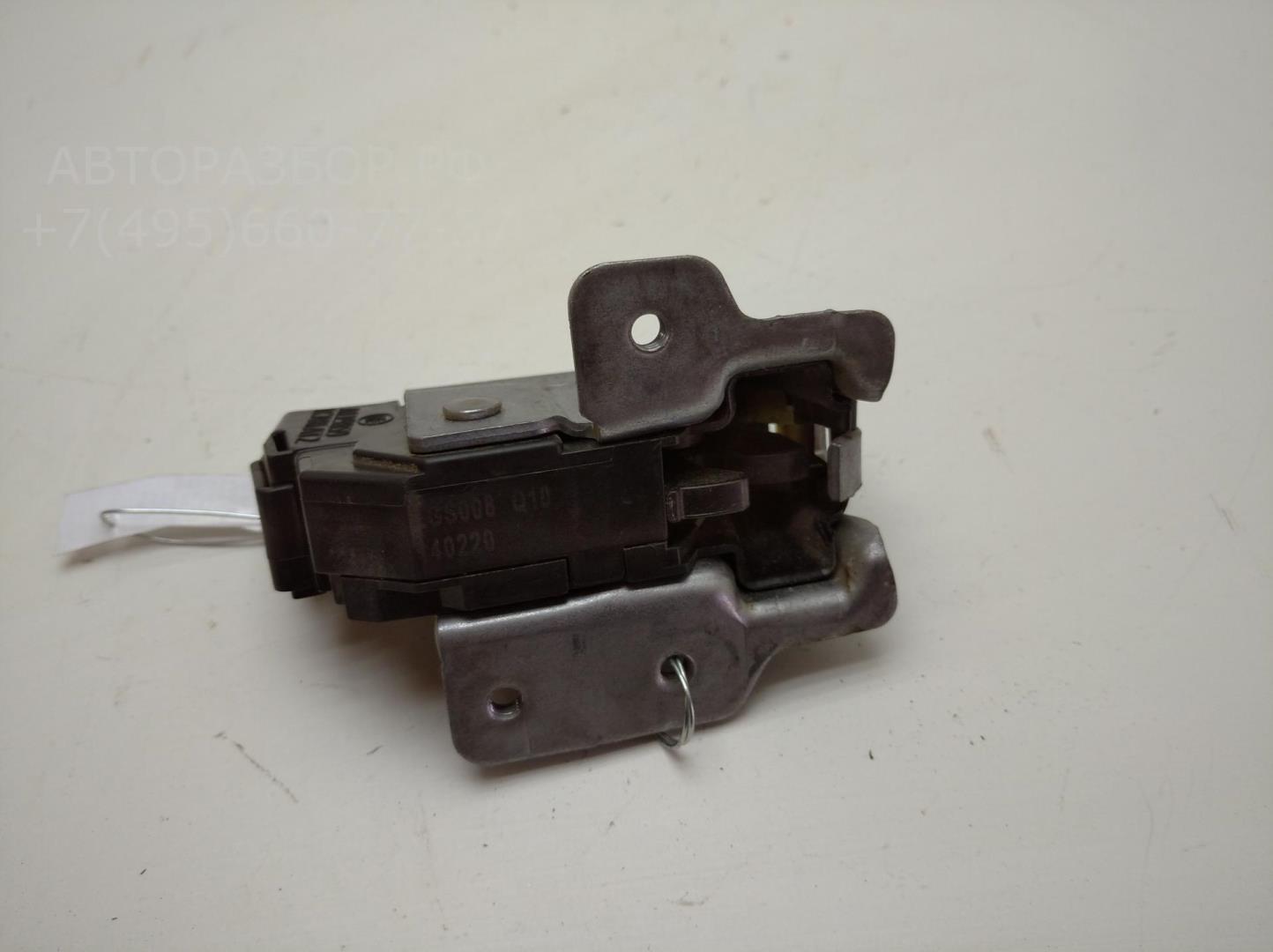 Замок двери задней левой