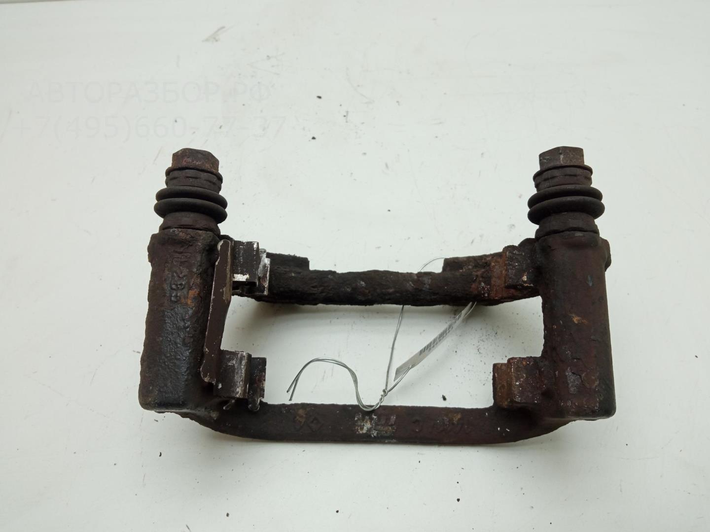 Скоба суппорта заднего