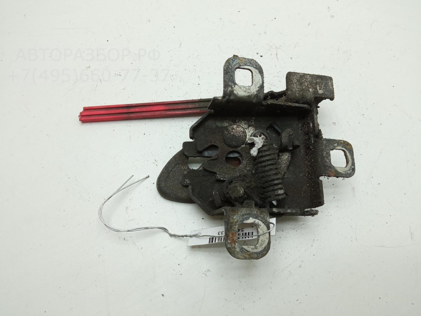 Замок капота