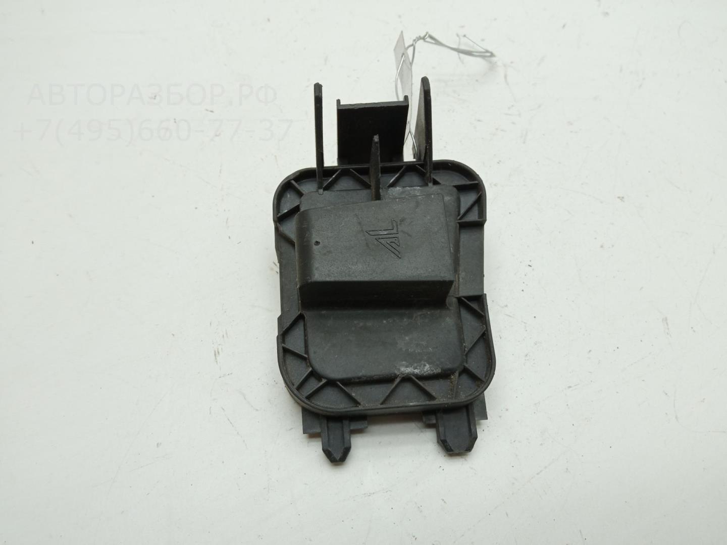 Крышка фары левой