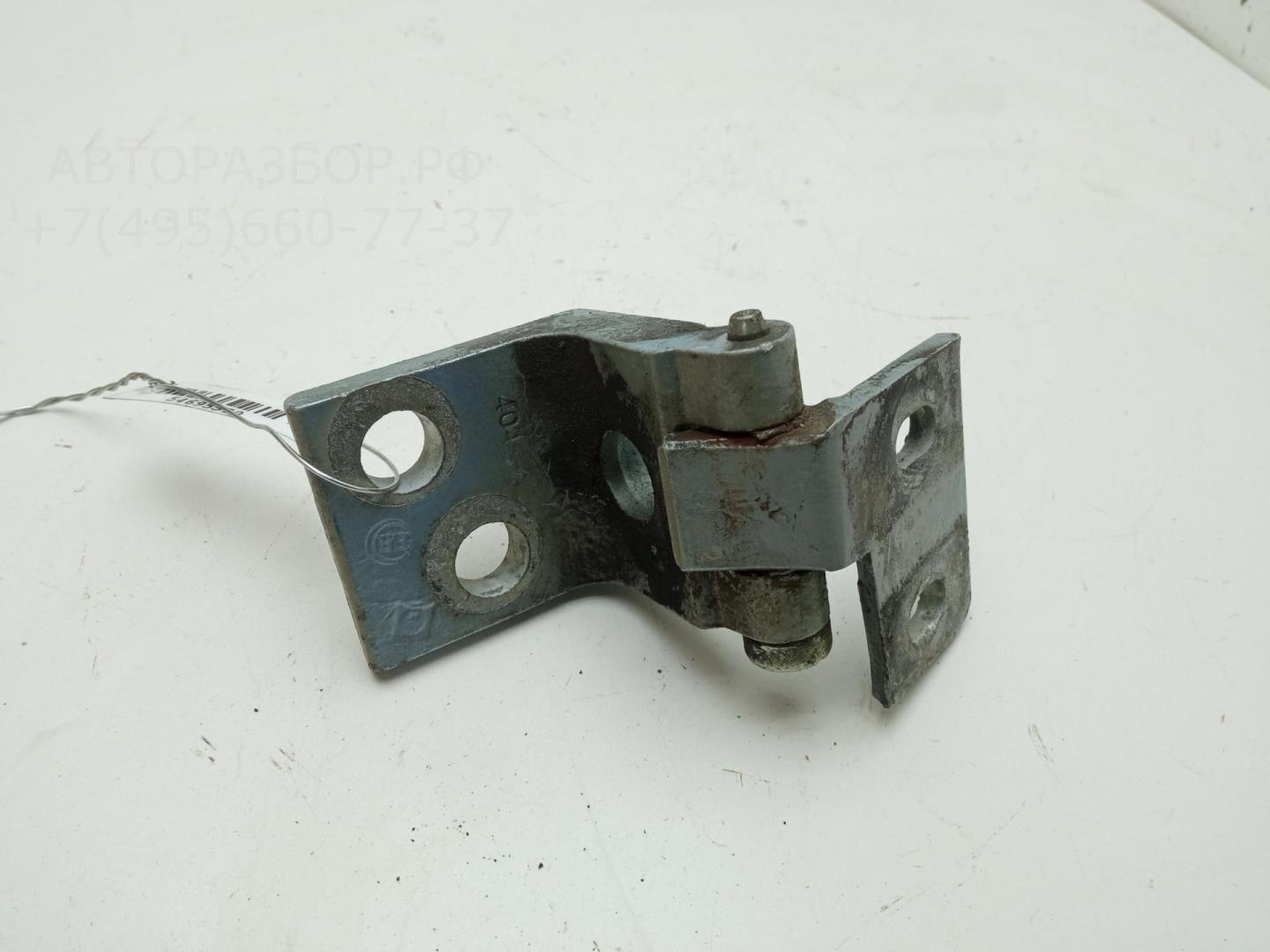 Петля двери