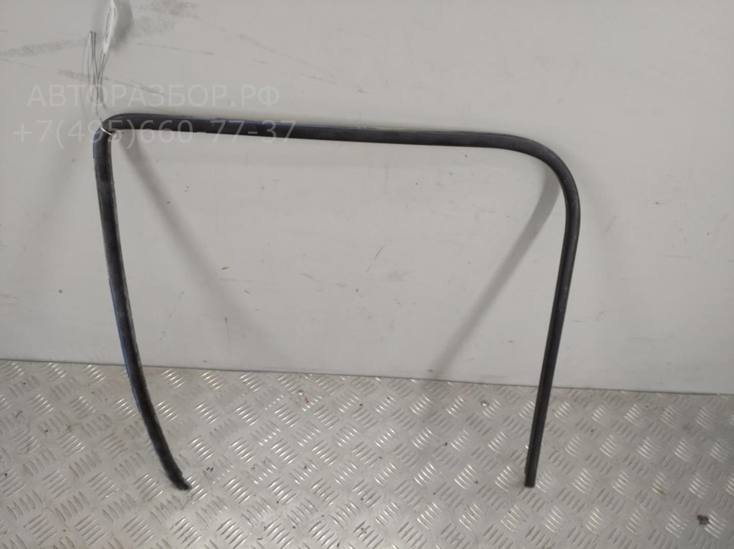 Накладка стекла переднего левого