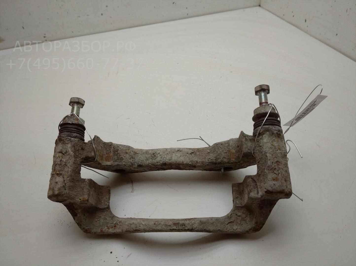 Скоба суппорта переднего