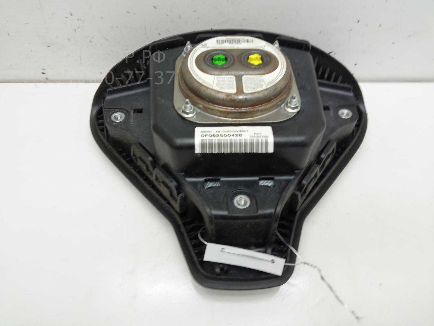 Подушка безопасности в рулевое колесо