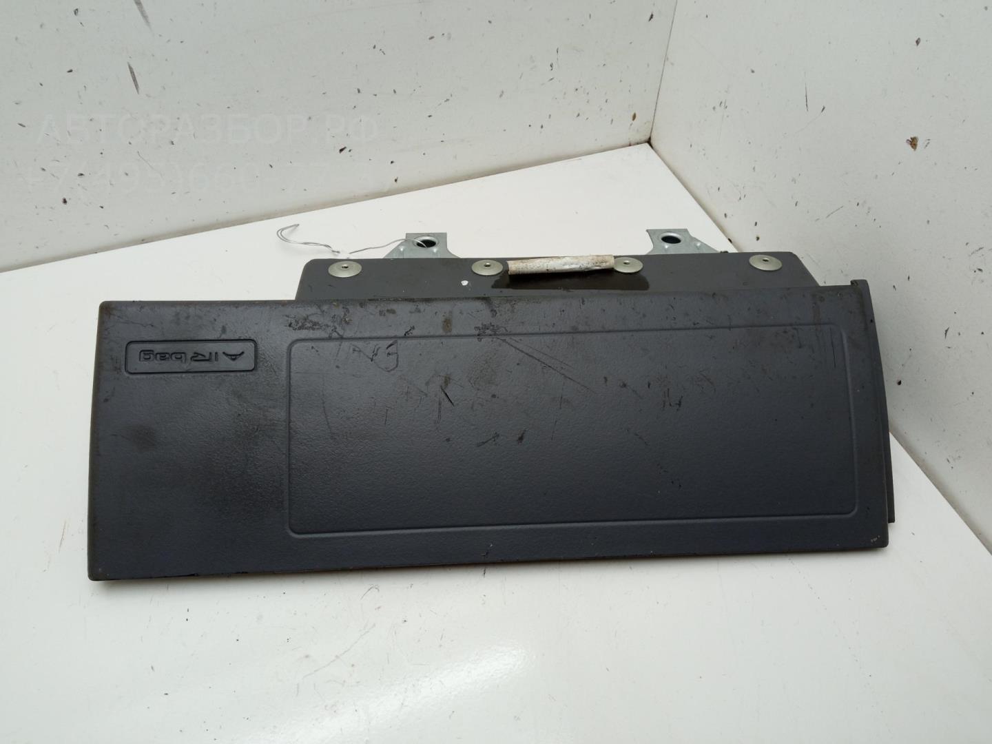 Подушка безопасности нижняя (для колен)