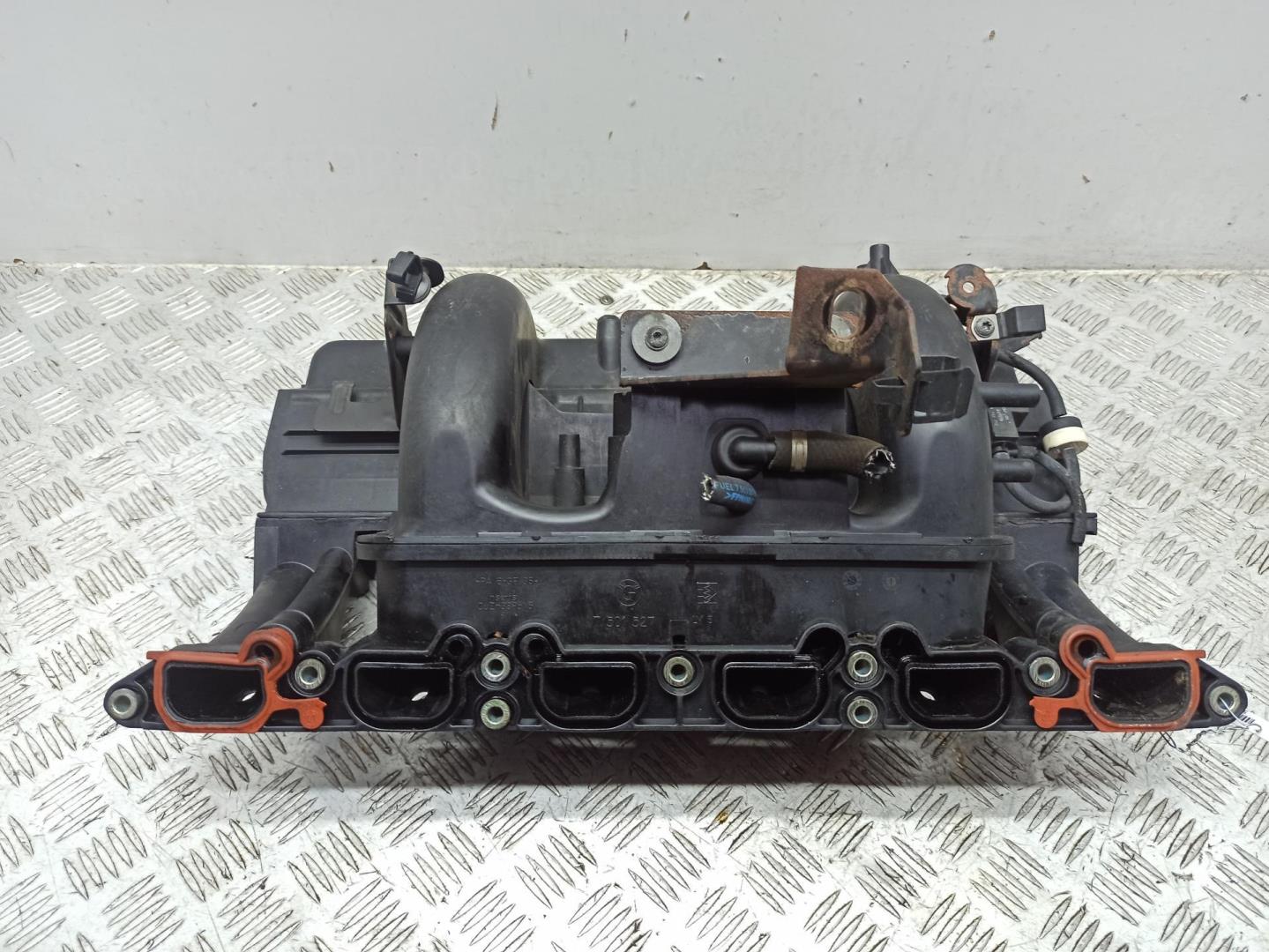 Коллектор впускной