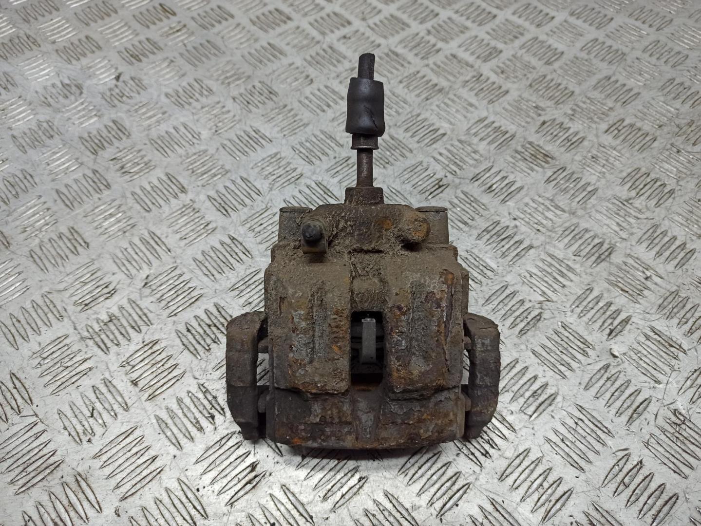 Суппорт задний правый