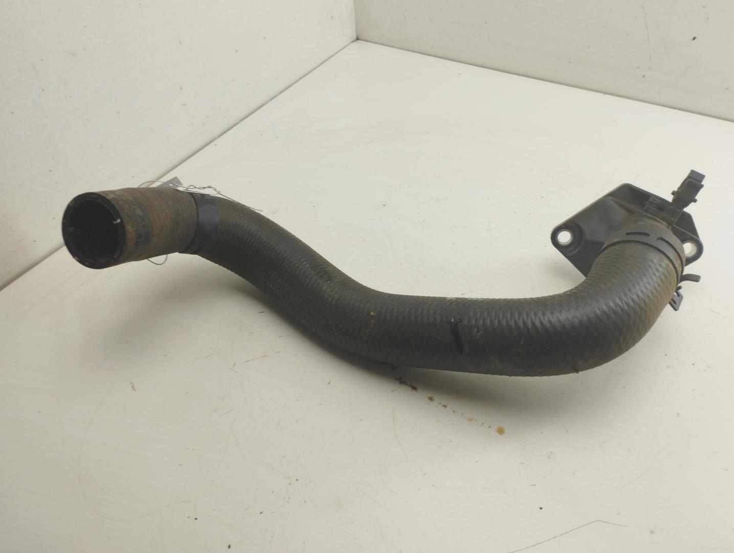 Патрубок радиатора