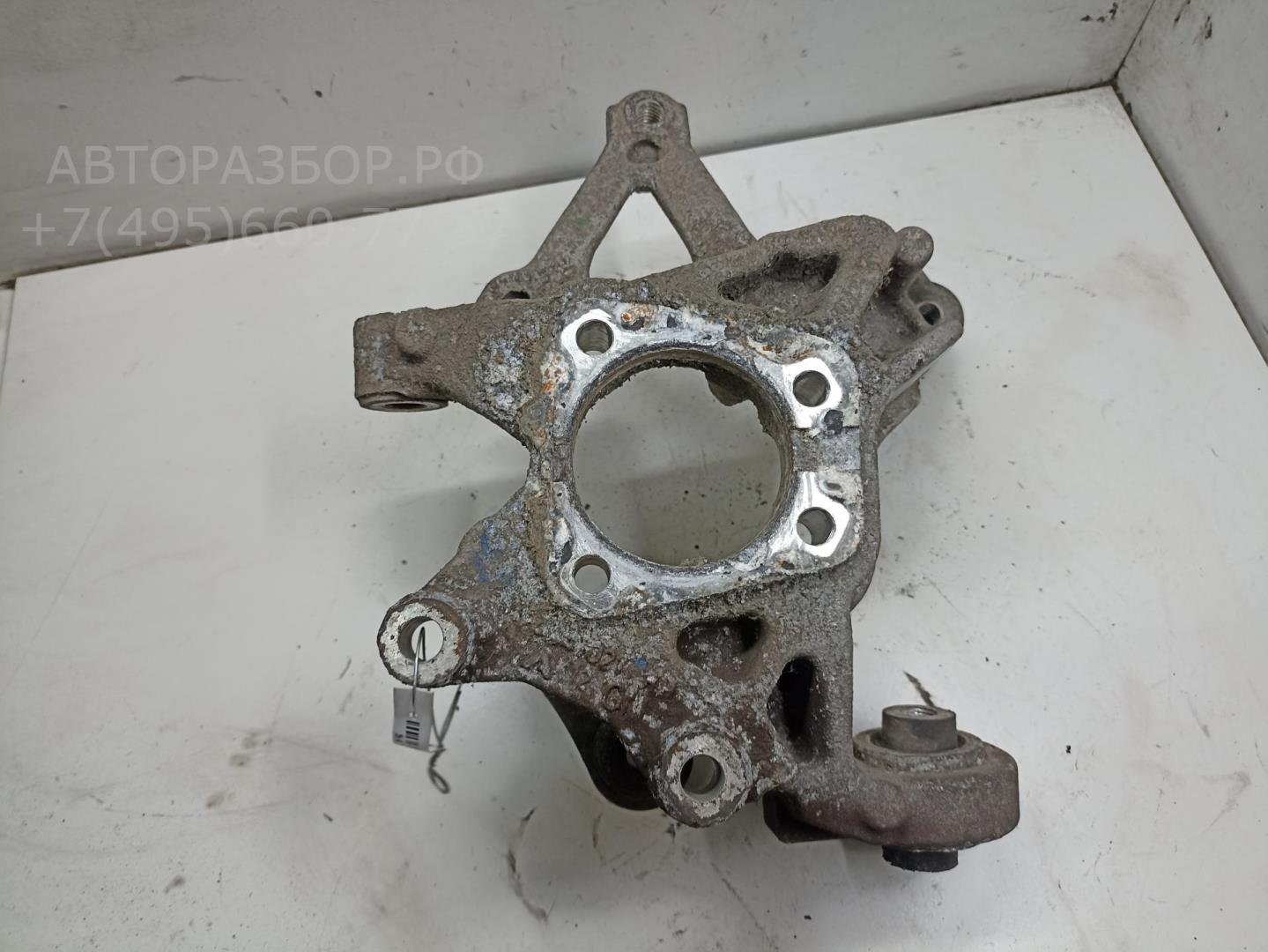 Кулак поворотный задний правый