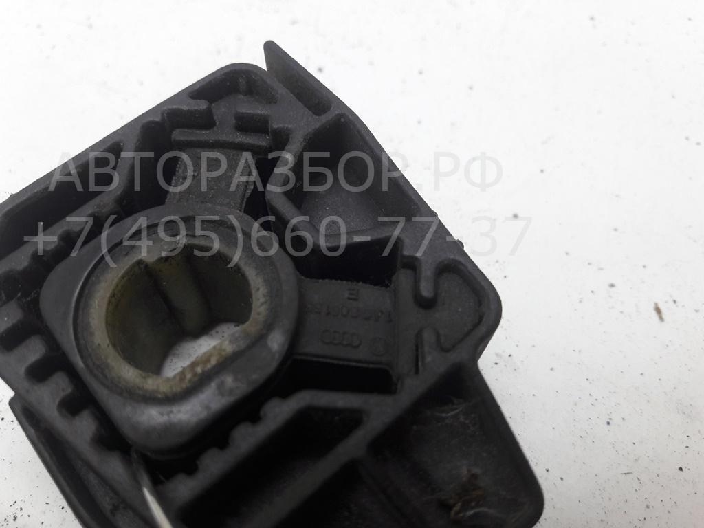 Кронштейн радиатора