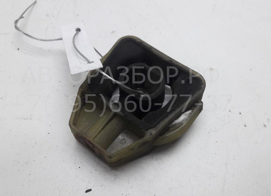 Кронштейн радиатора