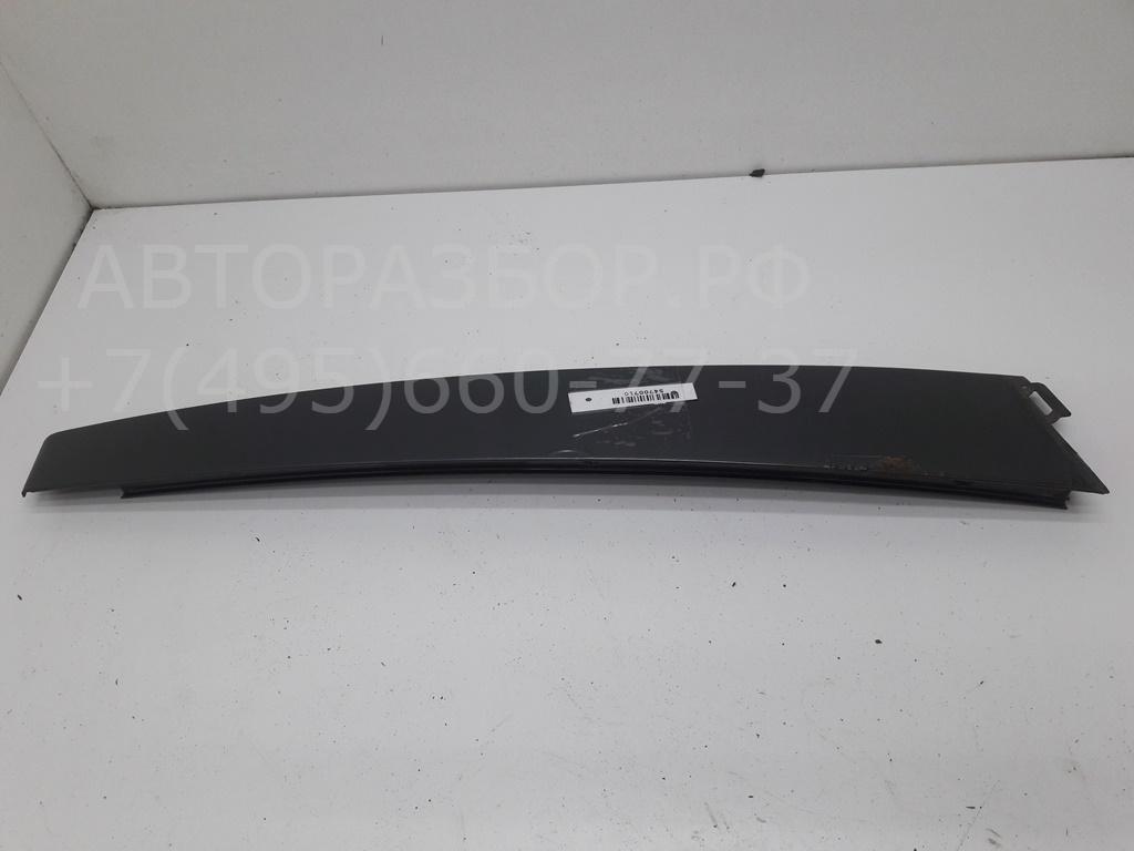 Накладка двери передней левой