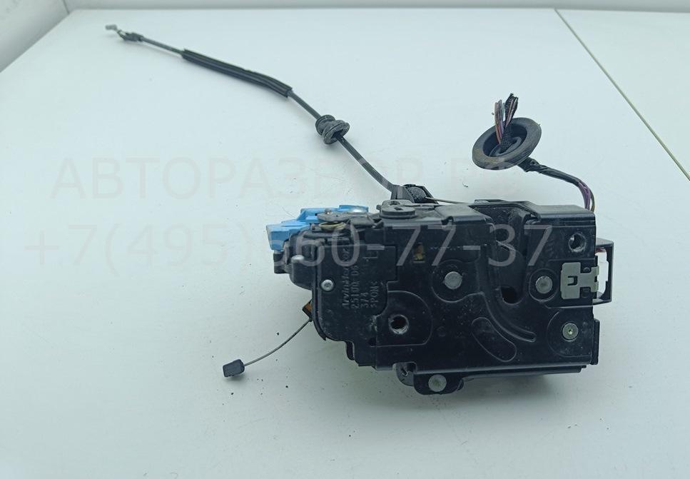 Замок двери задней левой