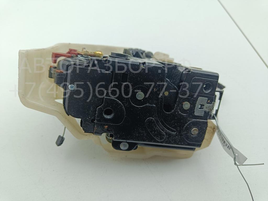 Замок двери задней левой