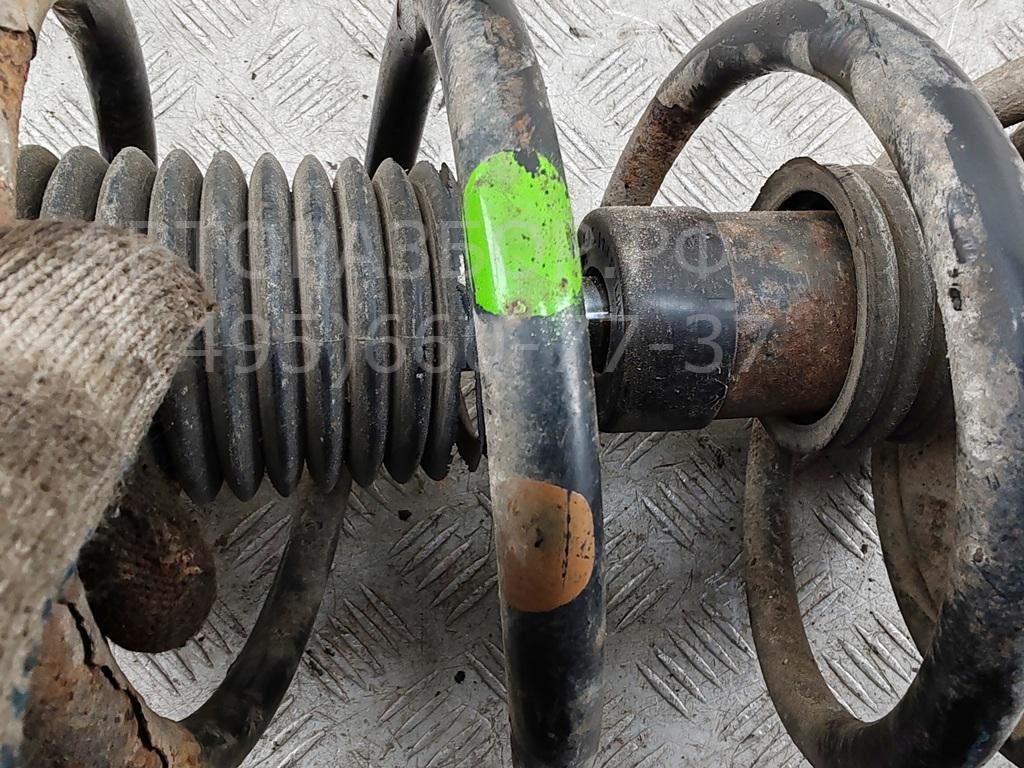 Амортизатор передний правый