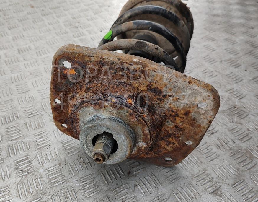 Амортизатор передний правый