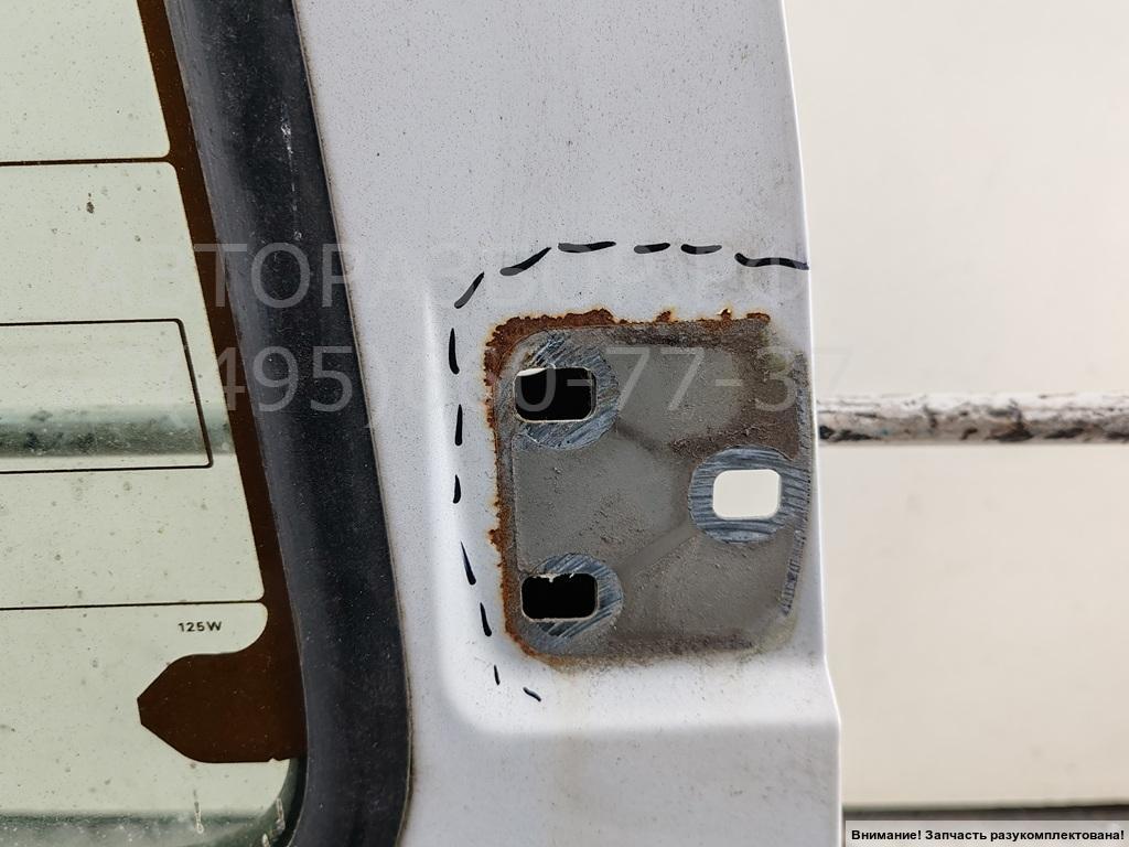 Дверь багажника правая